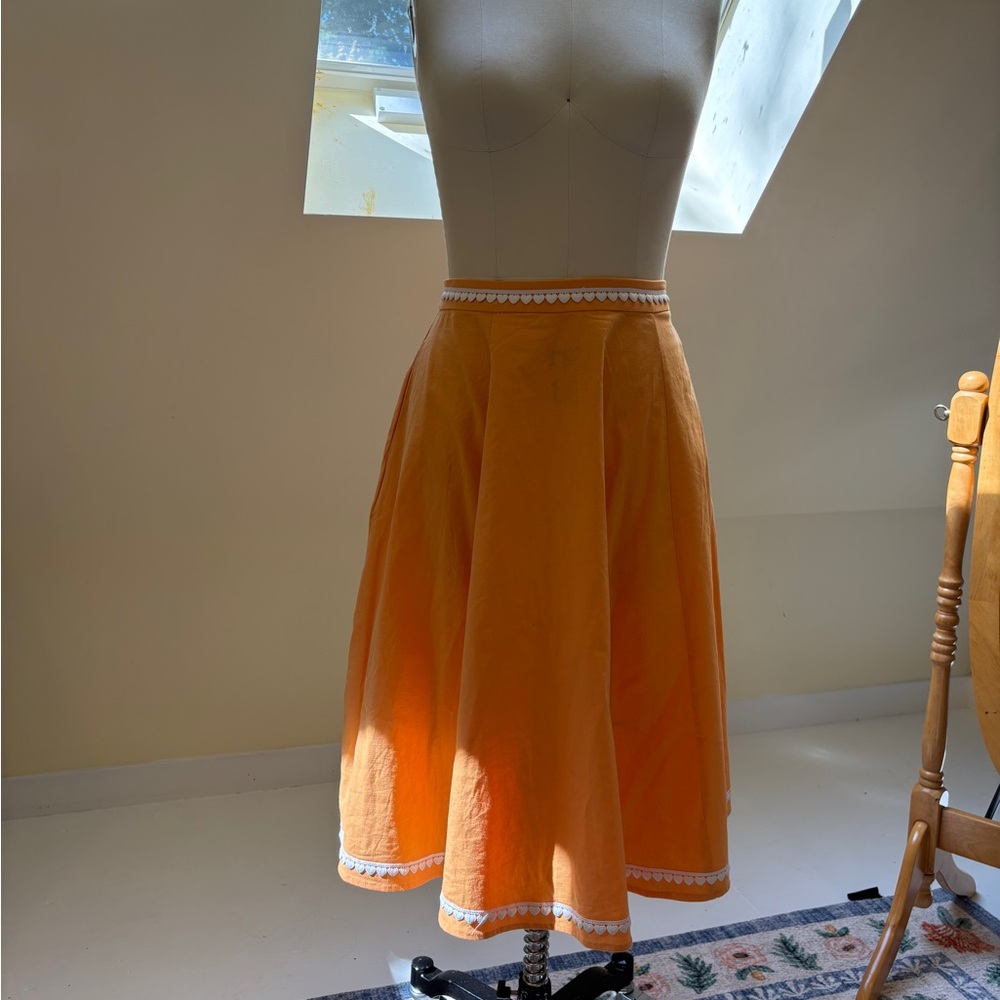 Collectif Orange Midi A-line swing Skirt